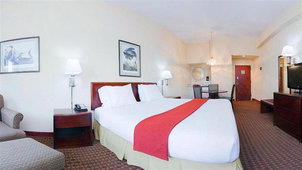 Holiday Inn Express Greenville By Ihg Exterior foto